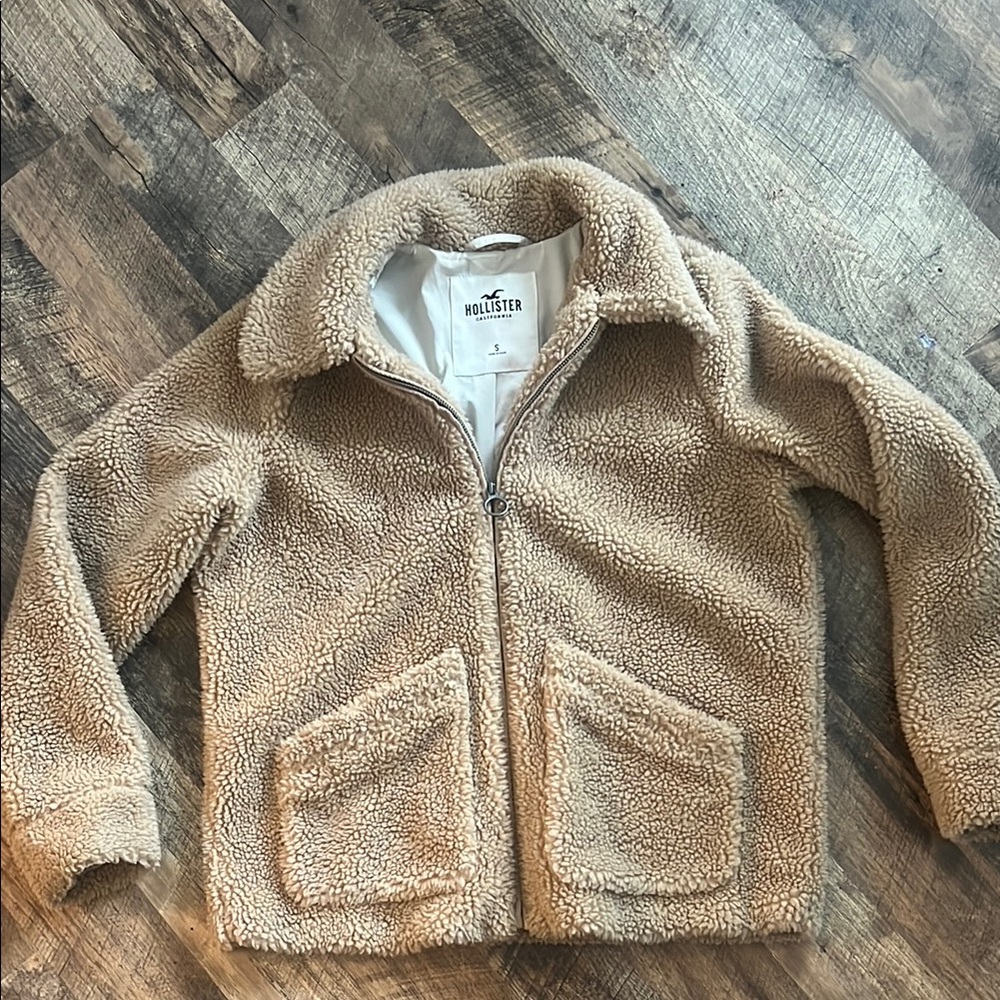 Hollister Women’s Small Teddy Bear Coat Shacket Jacket Fleece Sherpa Beige